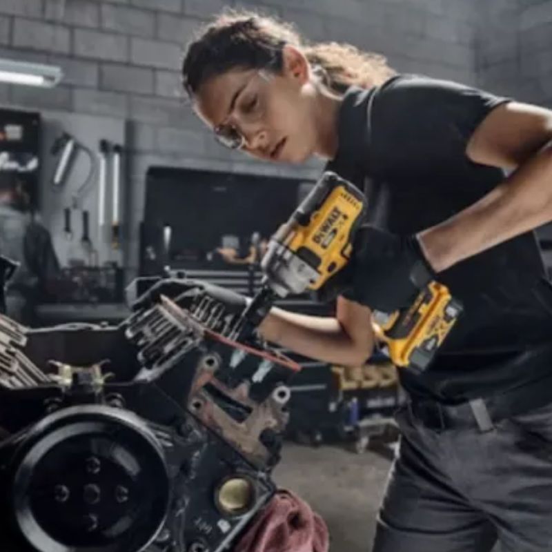 KIT DEWALT ORIGINAL: TALADRO INALÁMBRICO + PISTOLA DE IMPACTO + HIDROLAVADORA PORTATIL + 26 ACCESORIOS + 6 BATERIAS - CIERRE DE LA TIENDA - ENVÍO GRATIS