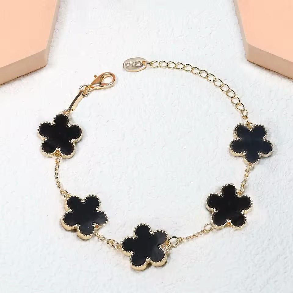 Pulseras Trebol de Cinco Hojas | <span style="color: #000000;"><strong><span style="color: #ff2a00;">¡COMPRA 1 Y LLÉVATE 2!</span></strong></span>